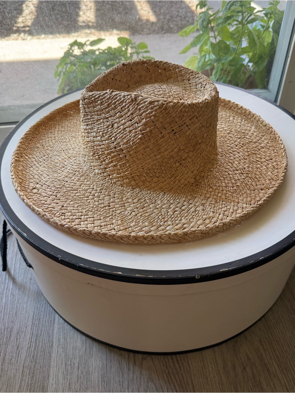 lack of color breeze fedora tan straw raffia wide brim summer sun hat small NEW